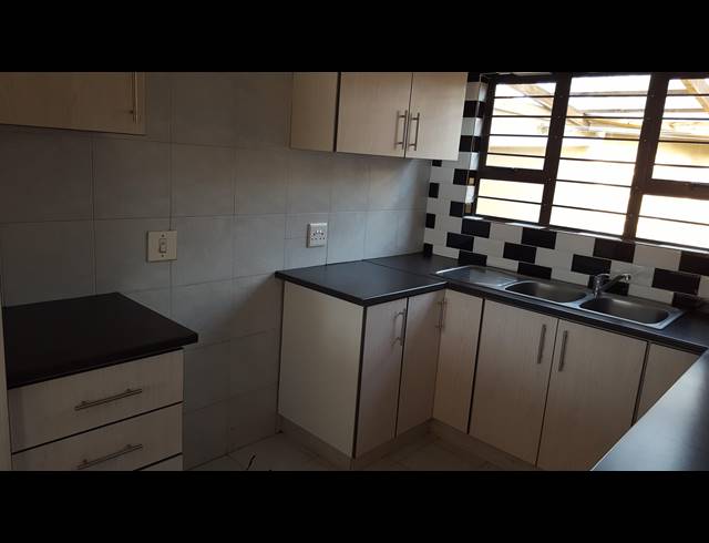 3 BEDROOM DUPLEX RENTED IN MALVERN